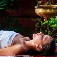 ayurveda-massage-alternative-healing-therapy-beaut-2022-05-31-18-03-35-utc-2560x1440